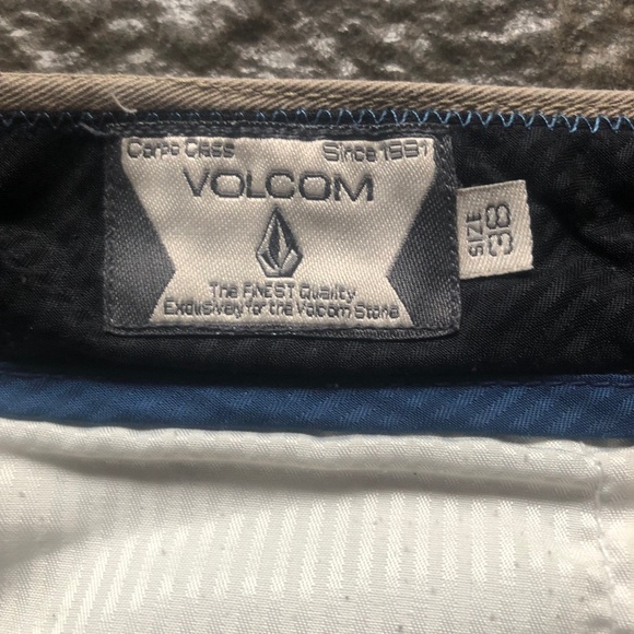 Men’s Volcom Khaki Pants - Picture 3 of 3